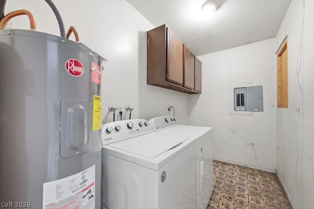 522 Delfern, Las Vegas, NV 89169