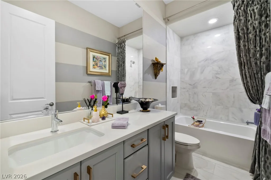 68 Strada Caruso, Henderson, NV 89011