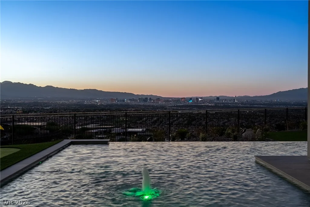 25 Rockstream, Henderson, NV 89012