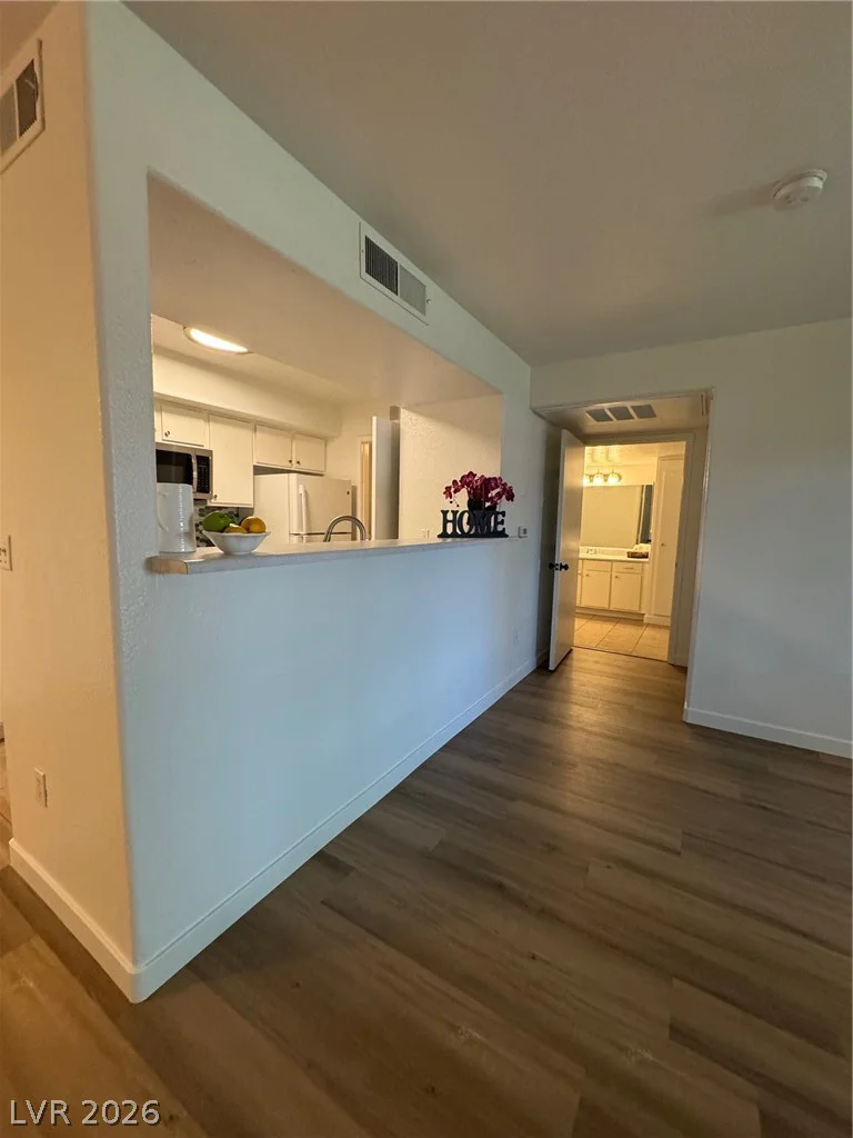 2300 Silverado Ranch, Las Vegas, NV 89183