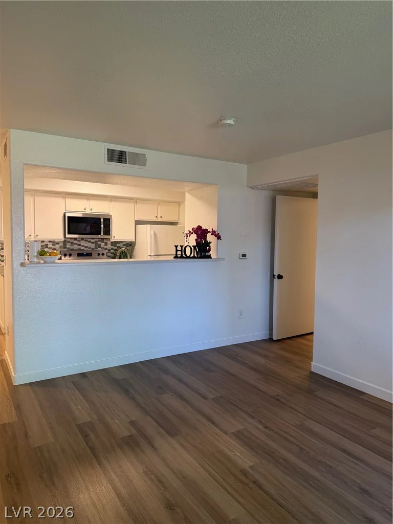 2300 Silverado Ranch, Las Vegas, NV 89183