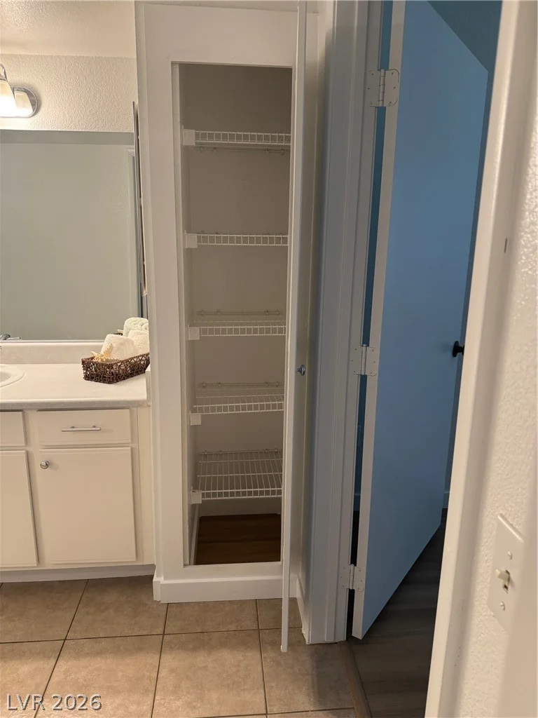 2300 Silverado Ranch, Las Vegas, NV 89183