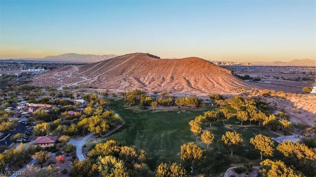 10999 Hunting Hawk, Las Vegas, NV 89179