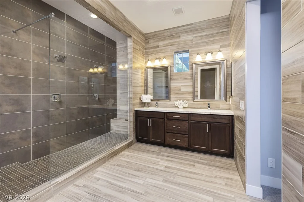 1 Costa Tropical, Henderson, NV 89011