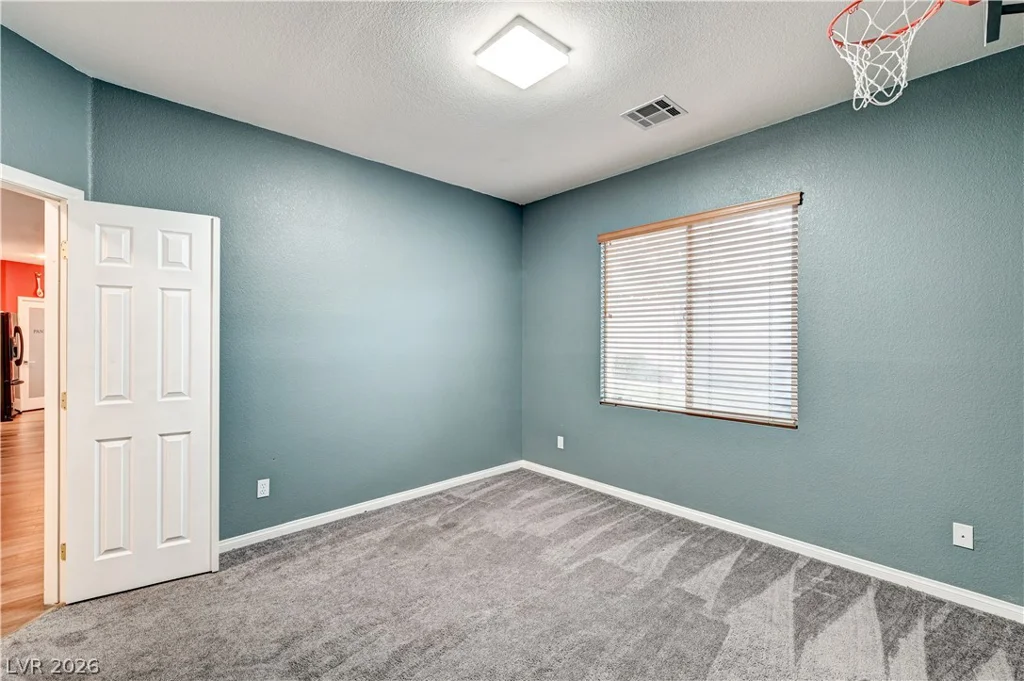 7821 Red Leaf, Las Vegas, NV 89131