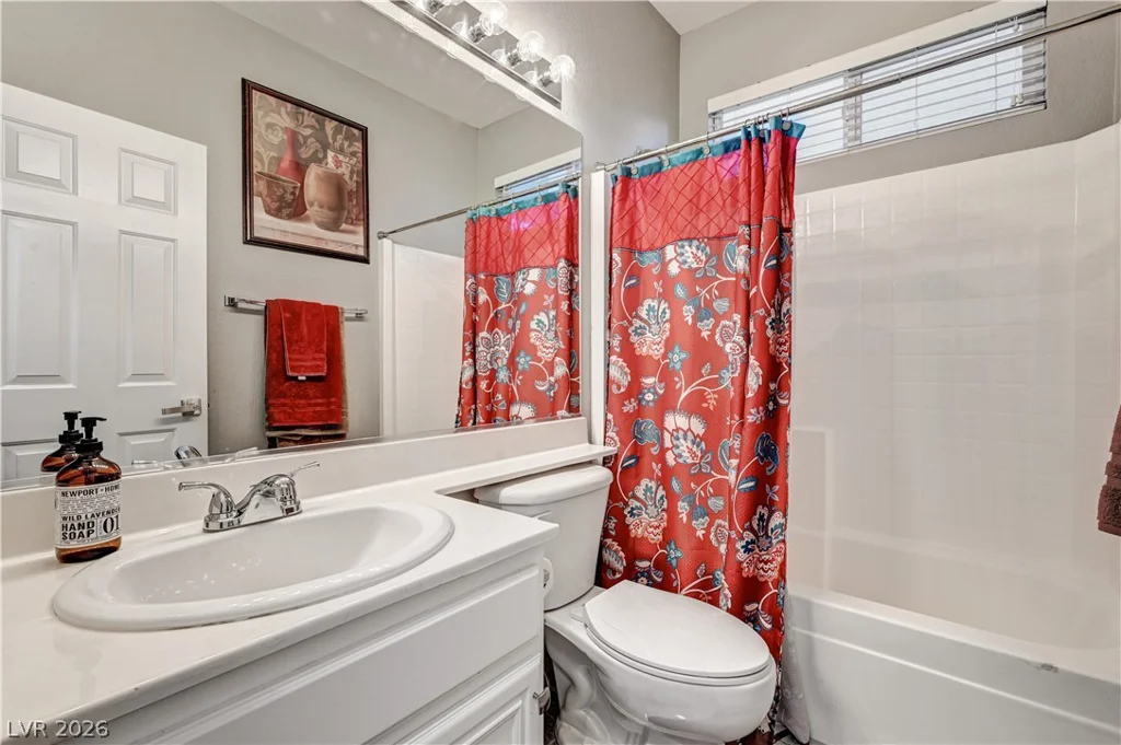 7821 Red Leaf, Las Vegas, NV 89131