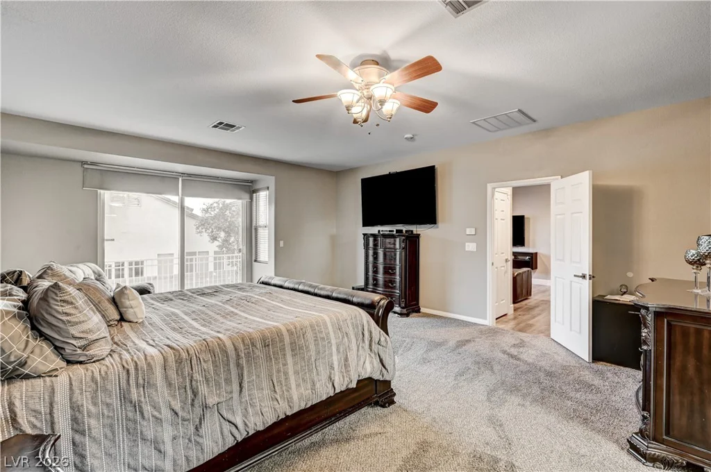7821 Red Leaf, Las Vegas, NV 89131