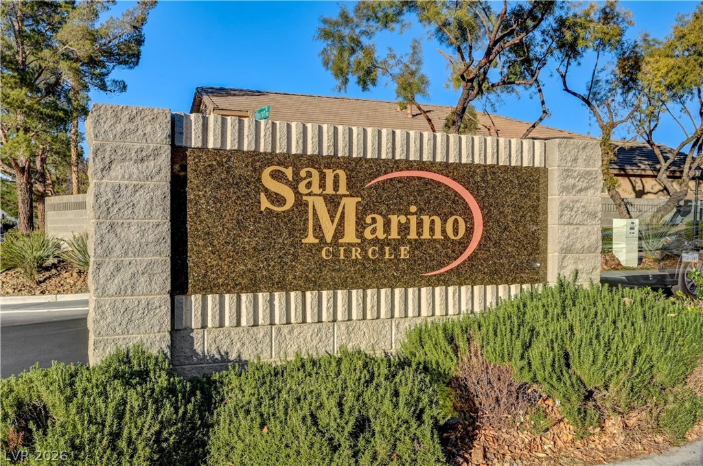 7821 Red Leaf, Las Vegas, NV 89131