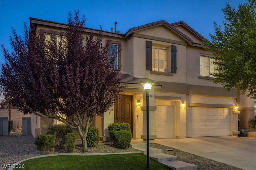 7821 Red Leaf, Las Vegas, NV 89131