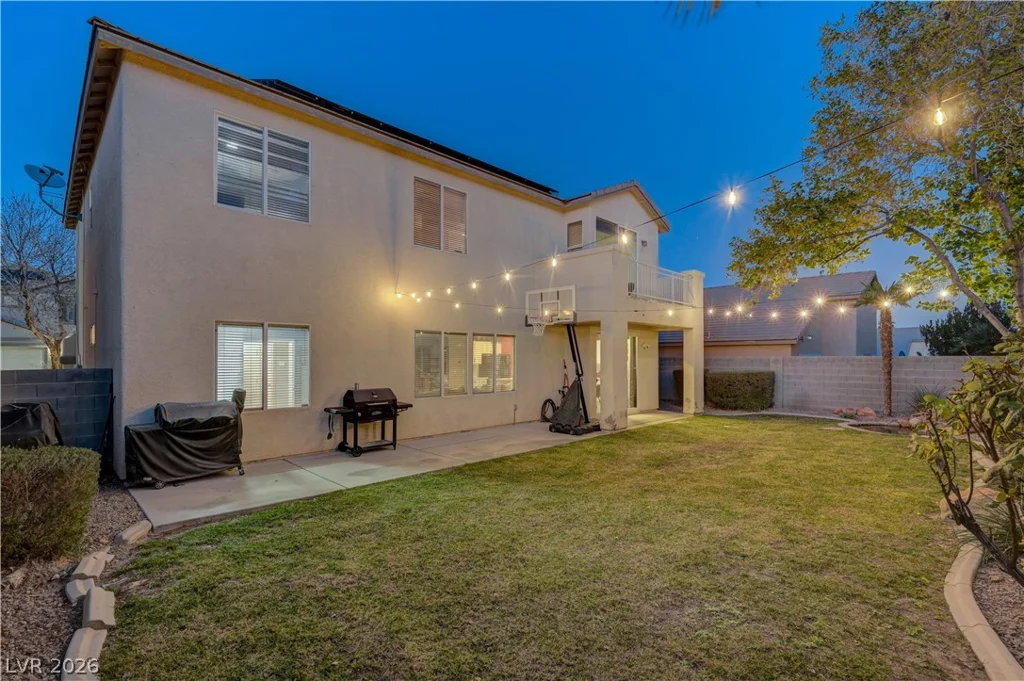 7821 Red Leaf, Las Vegas, NV 89131