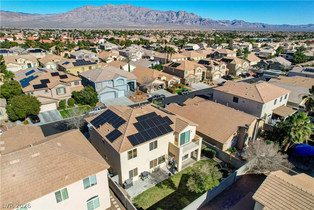 7821 Red Leaf, Las Vegas, NV 89131