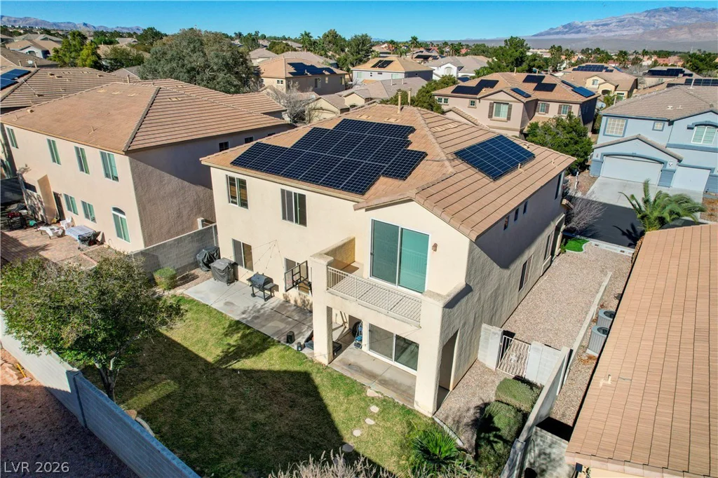 7821 Red Leaf, Las Vegas, NV 89131