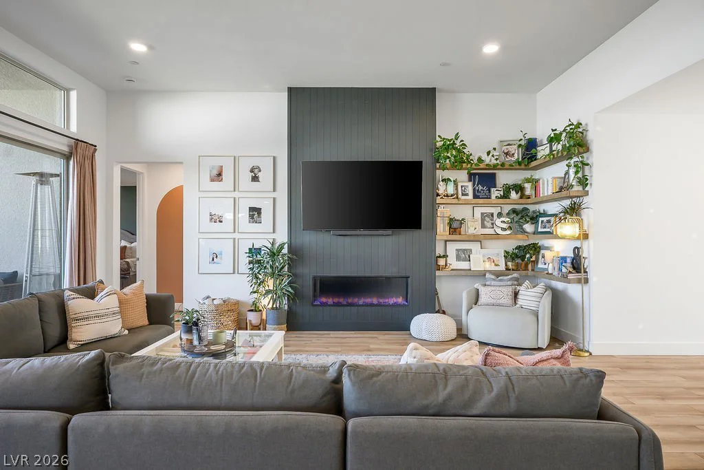 9990 Egan Valley, Las Vegas, NV 89166