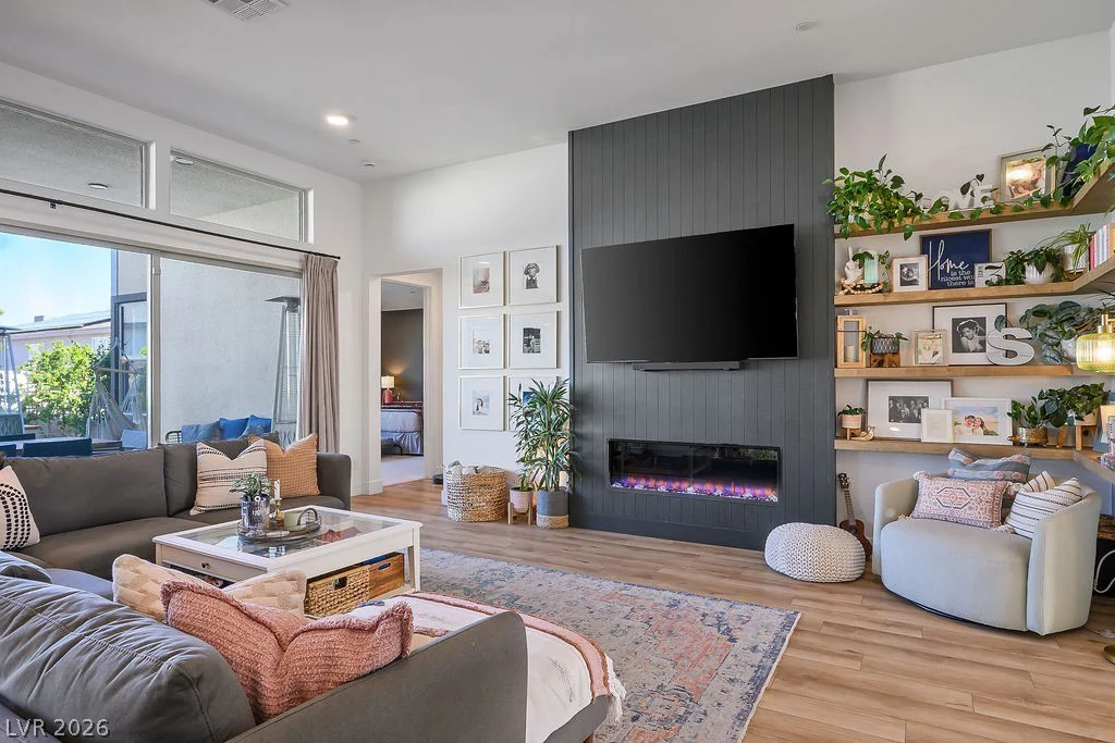 9990 Egan Valley, Las Vegas, NV 89166