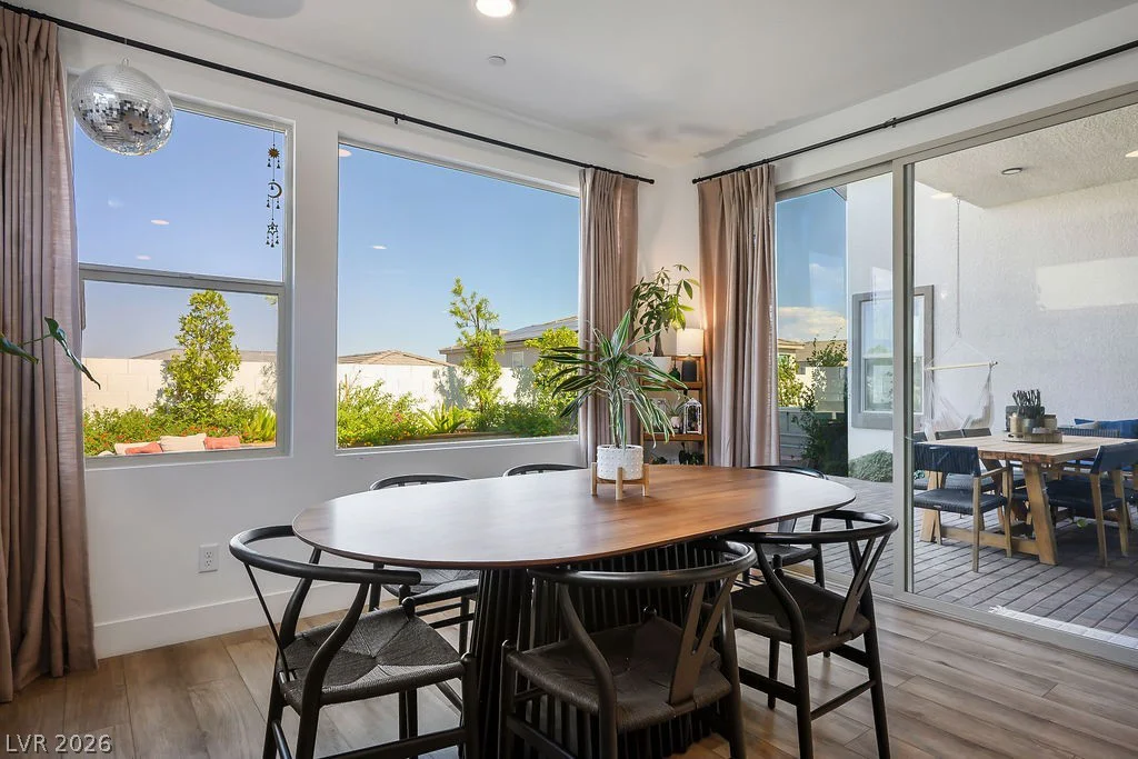 9990 Egan Valley, Las Vegas, NV 89166