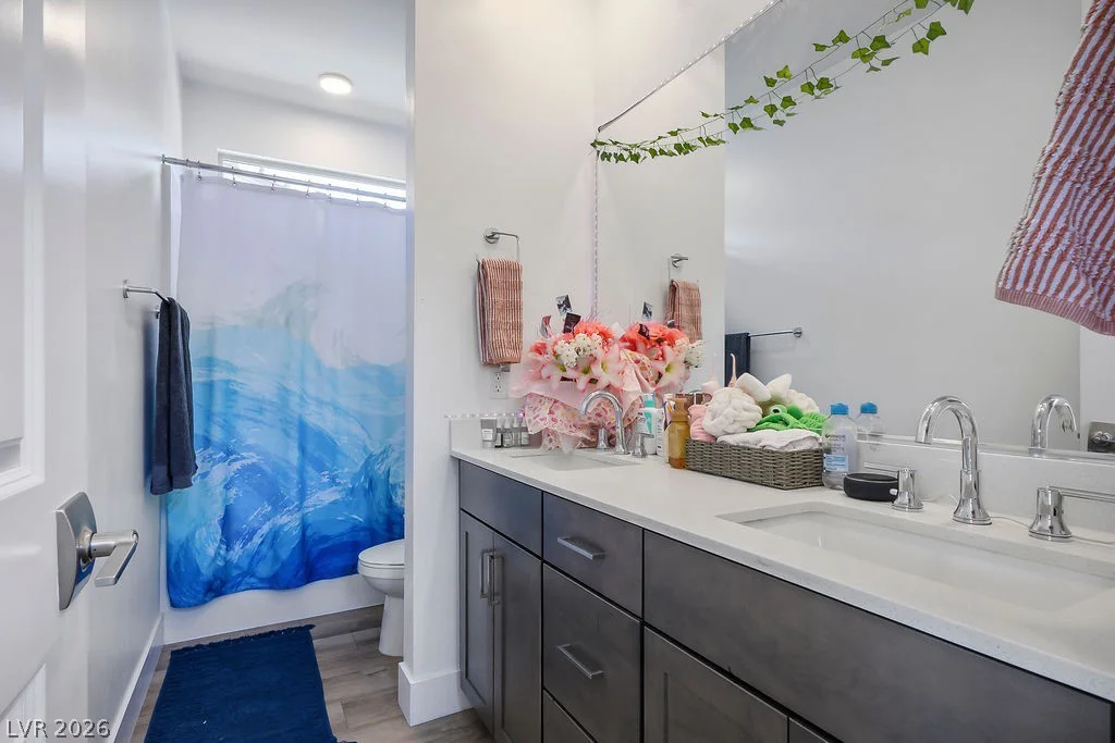 9990 Egan Valley, Las Vegas, NV 89166