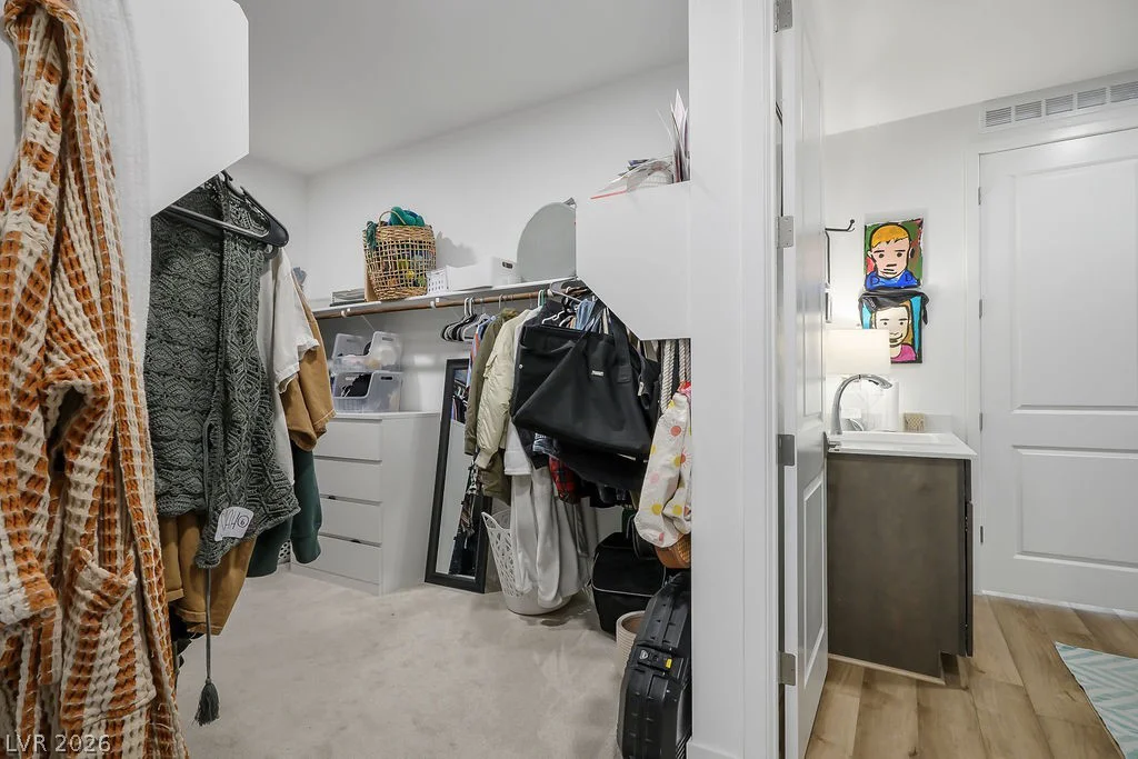 9990 Egan Valley, Las Vegas, NV 89166