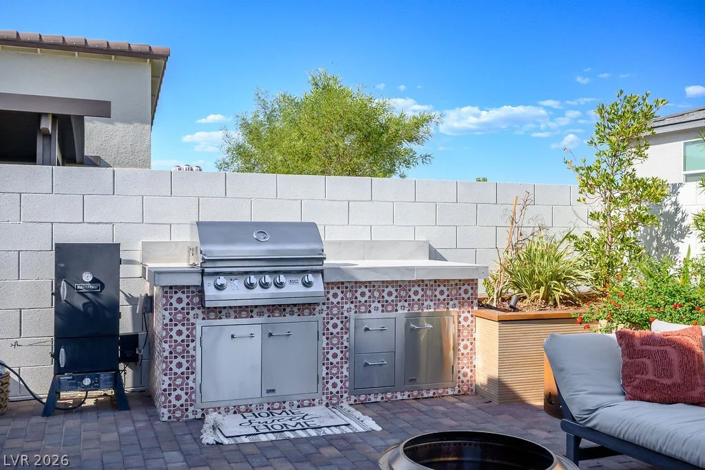 9990 Egan Valley, Las Vegas, NV 89166