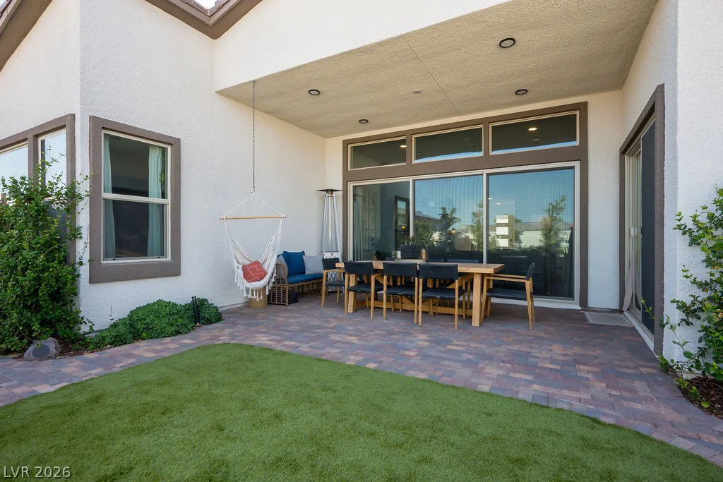9990 Egan Valley, Las Vegas, NV 89166