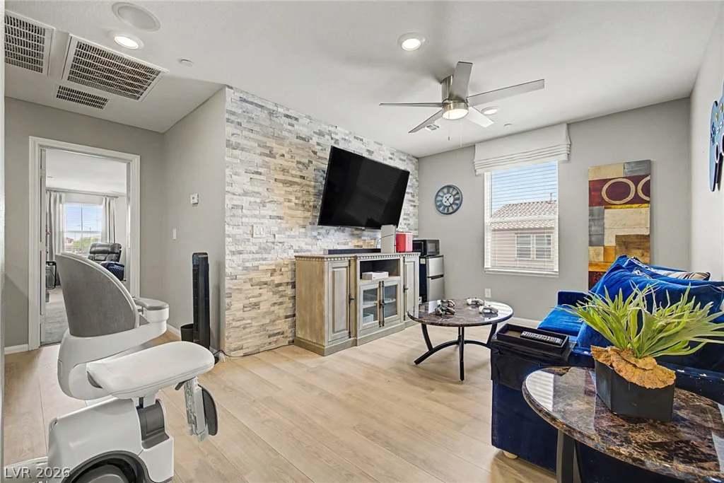 7012 Coyote Mesa, North Las Vegas, NV 89086