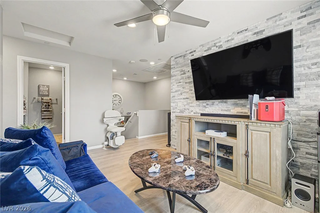 7012 Coyote Mesa, North Las Vegas, NV 89086