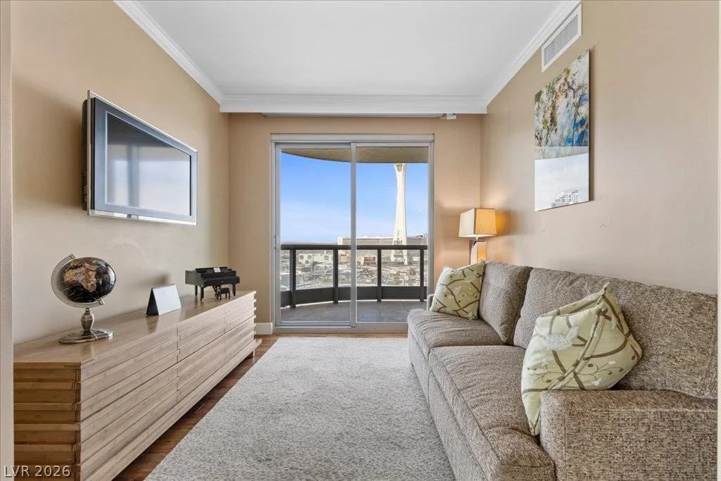 322 Karen, Las Vegas, NV 89109