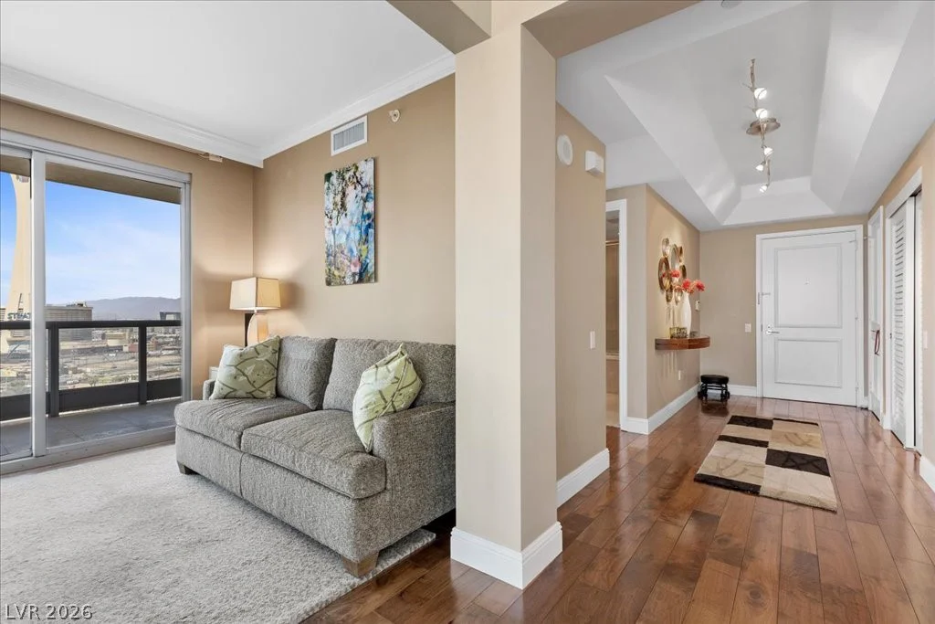 322 Karen, Las Vegas, NV 89109