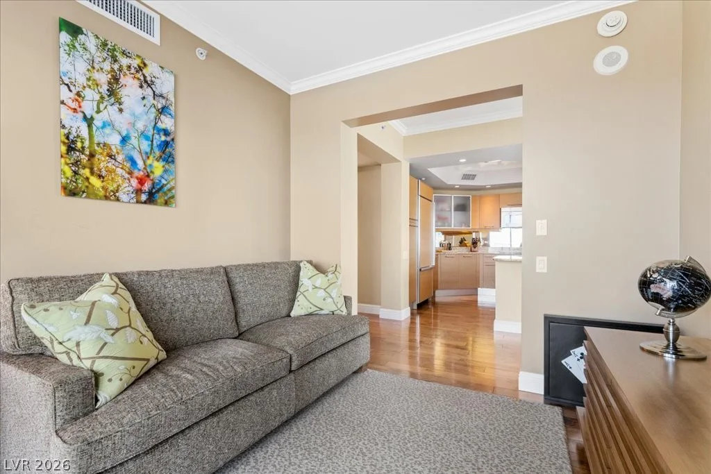 322 Karen, Las Vegas, NV 89109