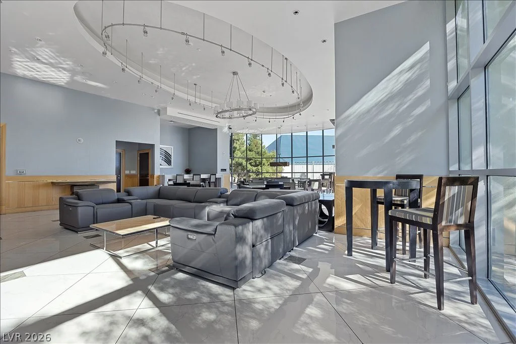 322 Karen, Las Vegas, NV 89109