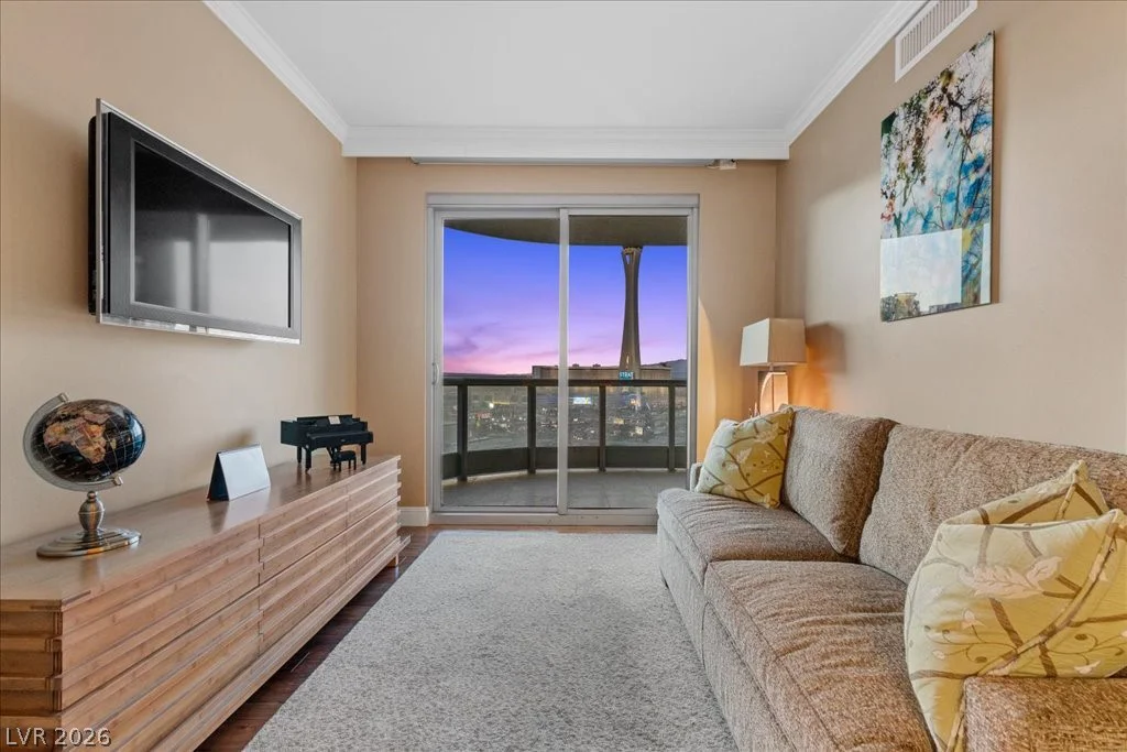 322 Karen, Las Vegas, NV 89109