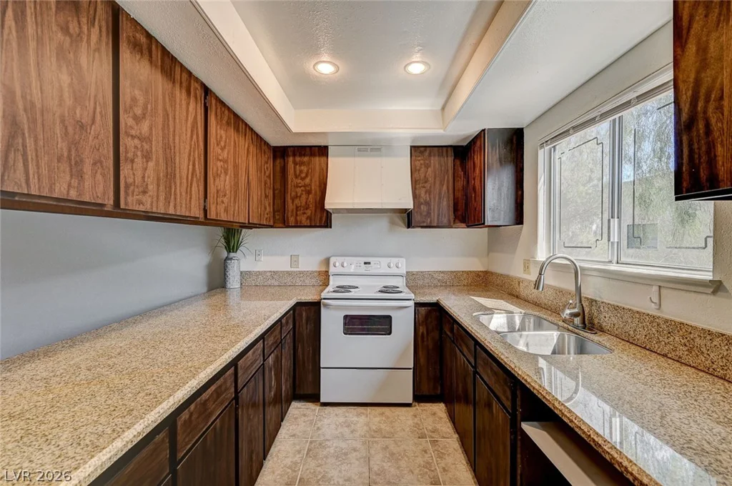 3263 Savalli, Las Vegas, NV 89102