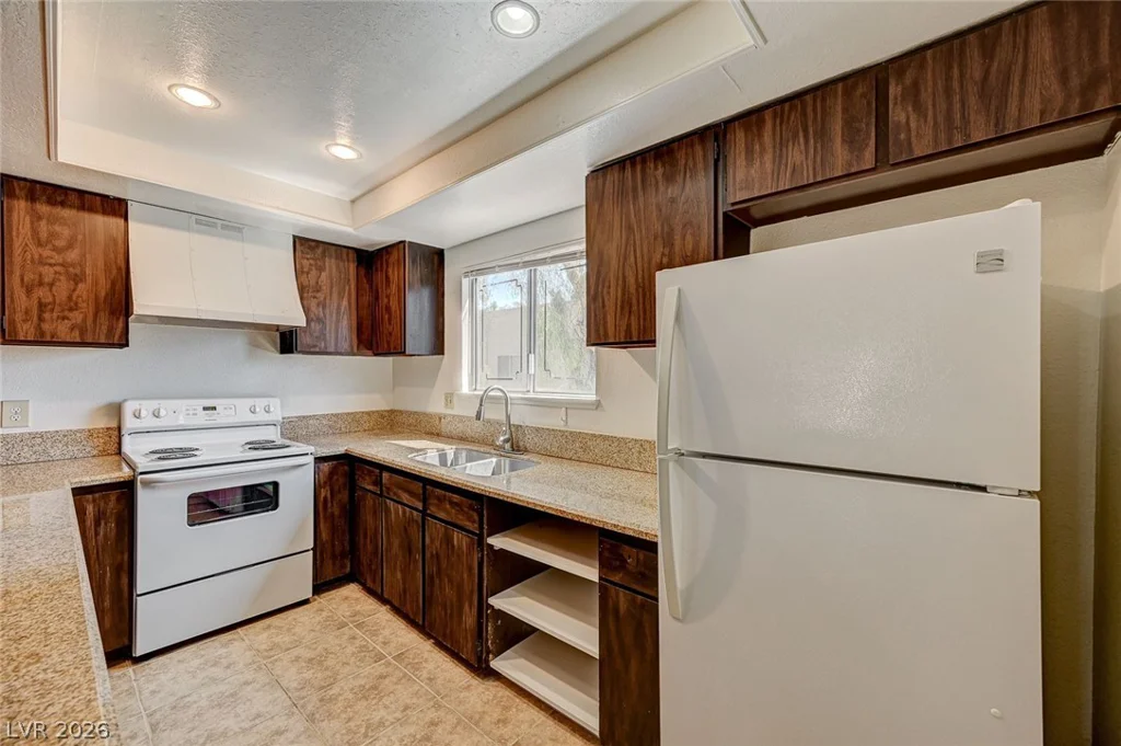 3263 Savalli, Las Vegas, NV 89102