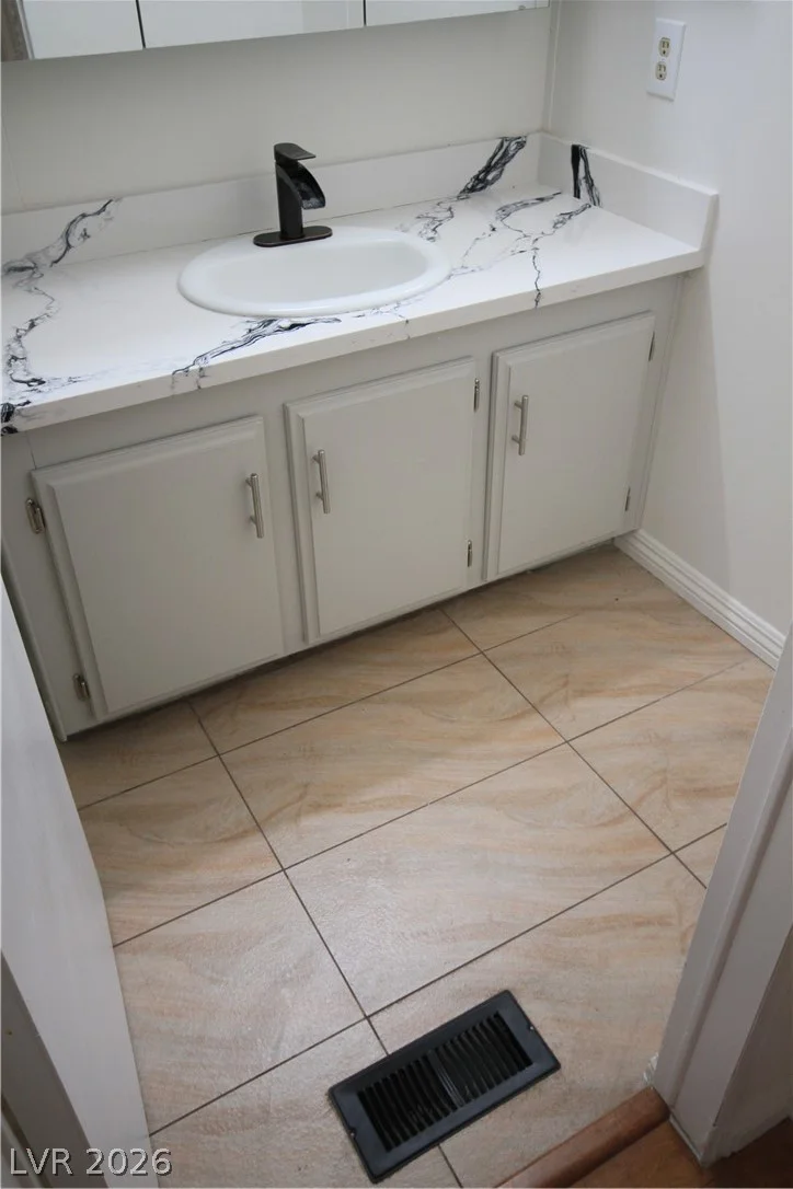 3225 Tularosa, Las Vegas, NV 89122