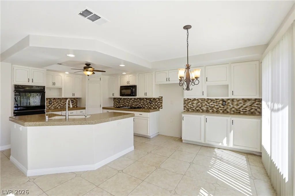 3692 River Canyon, Las Vegas, NV 89129