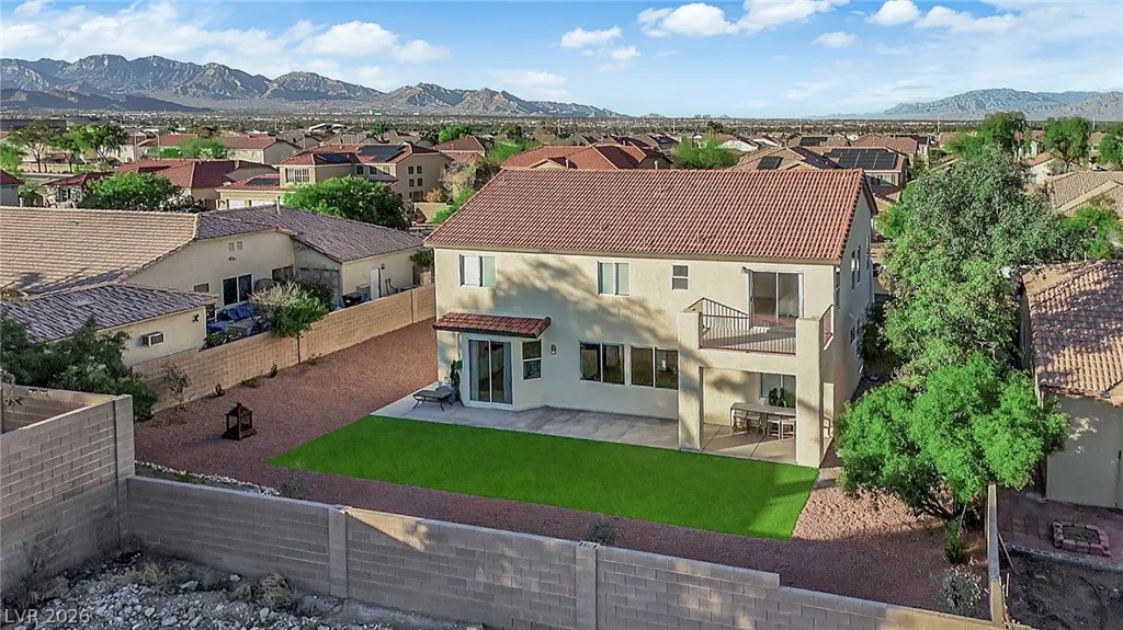 7511 Shadow Estates, Las Vegas, NV 89113