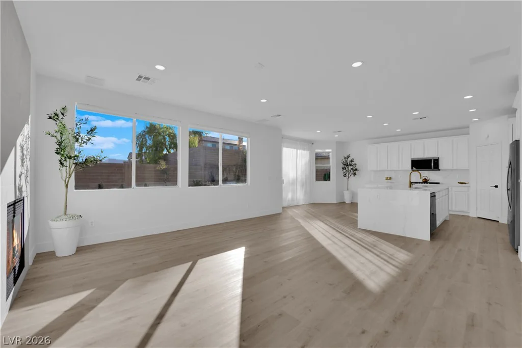 7511 Shadow Estates, Las Vegas, NV 89113