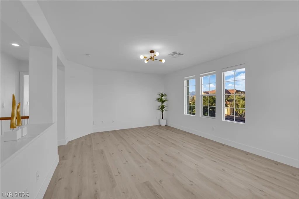 7511 Shadow Estates, Las Vegas, NV 89113