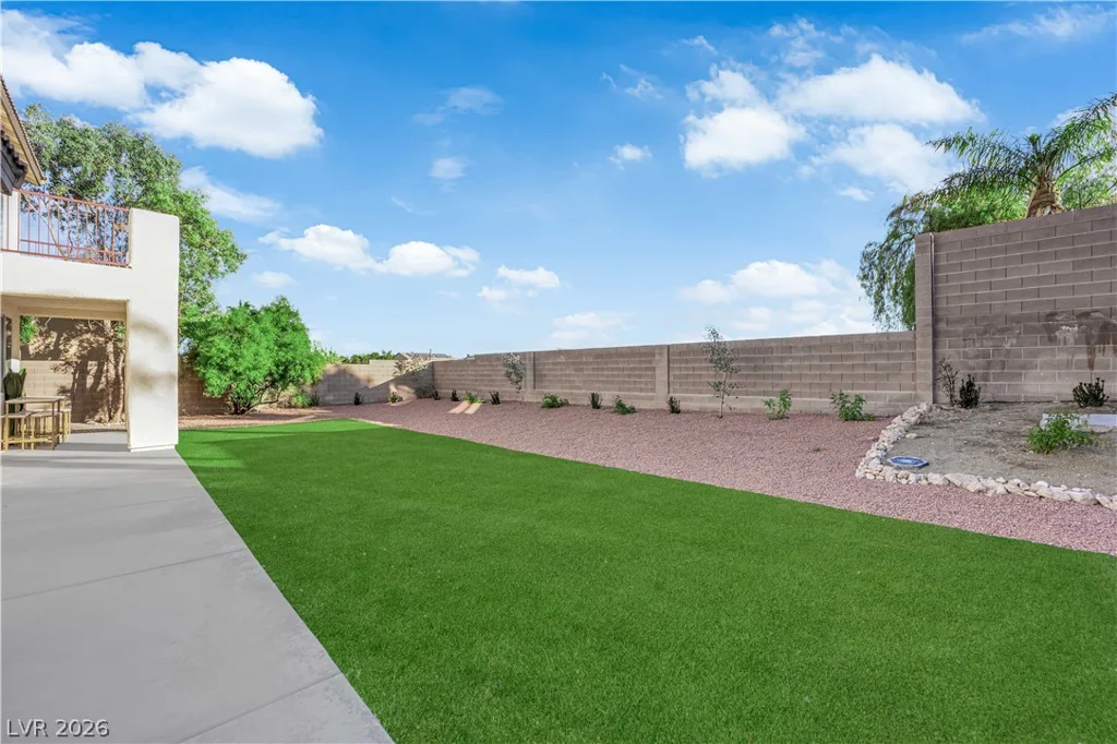 7511 Shadow Estates, Las Vegas, NV 89113