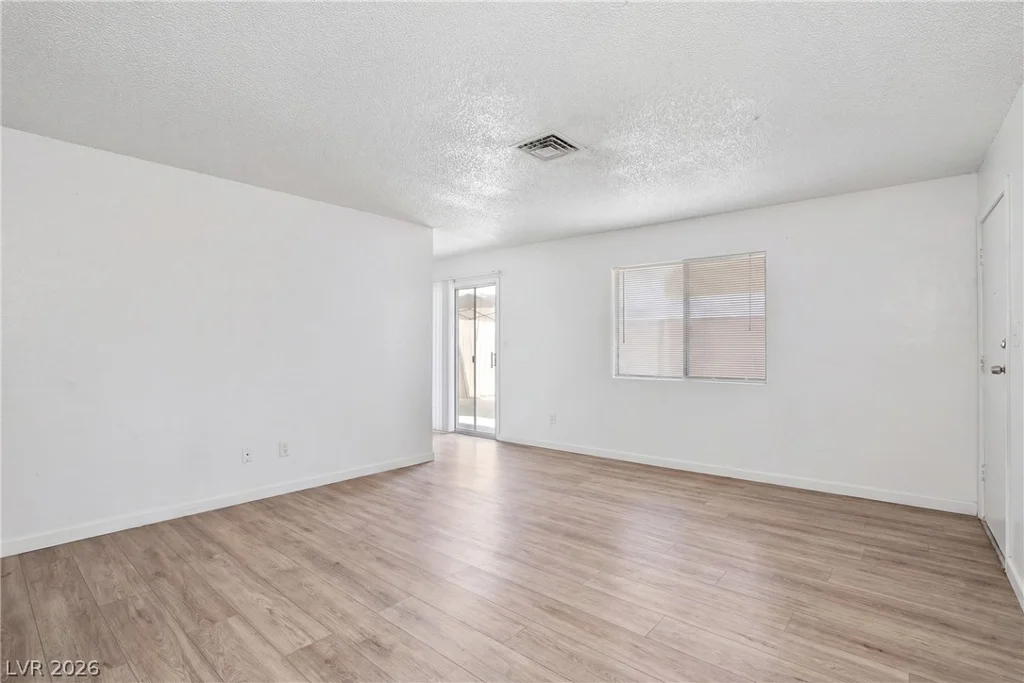 7099 Sprucewood, Las Vegas, NV 89147