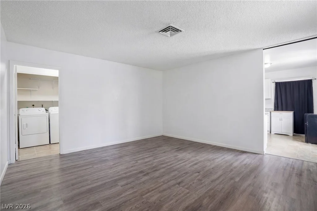 7099 Sprucewood, Las Vegas, NV 89147