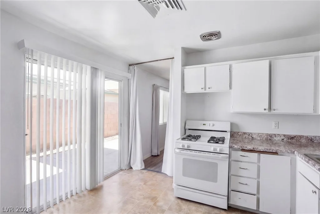 7099 Sprucewood, Las Vegas, NV 89147