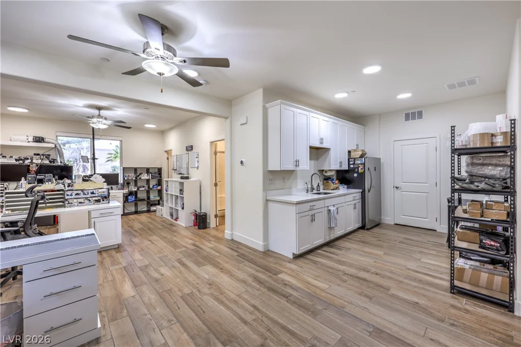 5401 Grapetree, Las Vegas, NV 89149