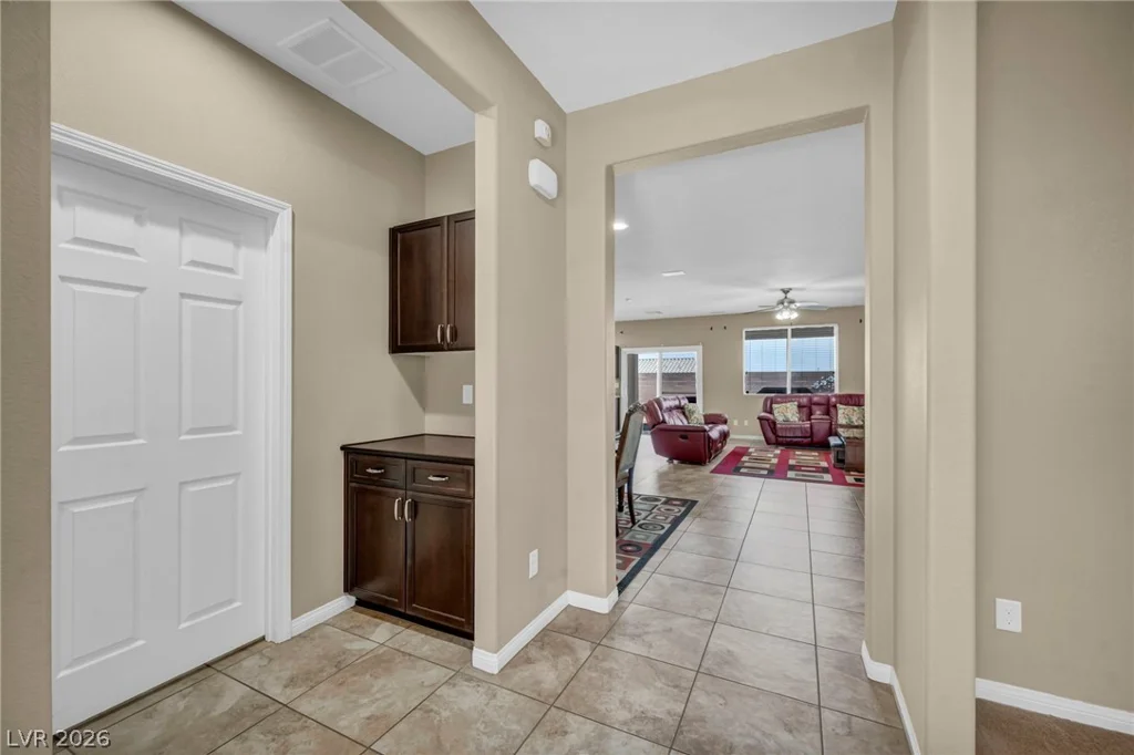 6928 Laurel Falls, Las Vegas, NV 89149