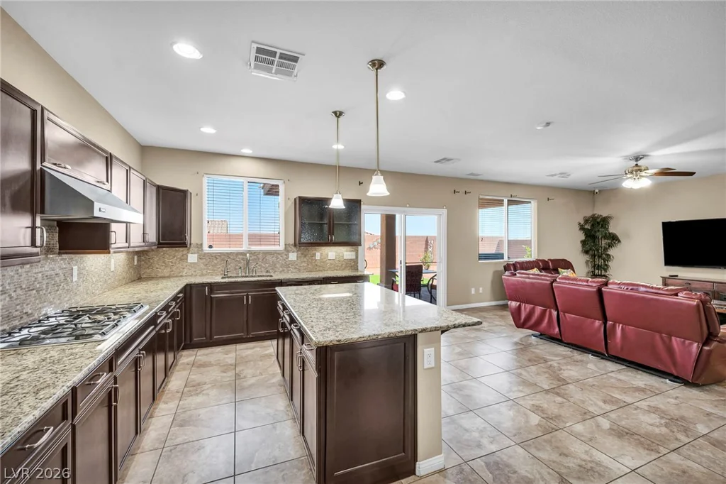 6928 Laurel Falls, Las Vegas, NV 89149