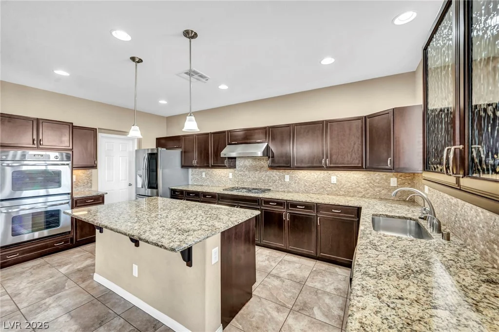 6928 Laurel Falls, Las Vegas, NV 89149