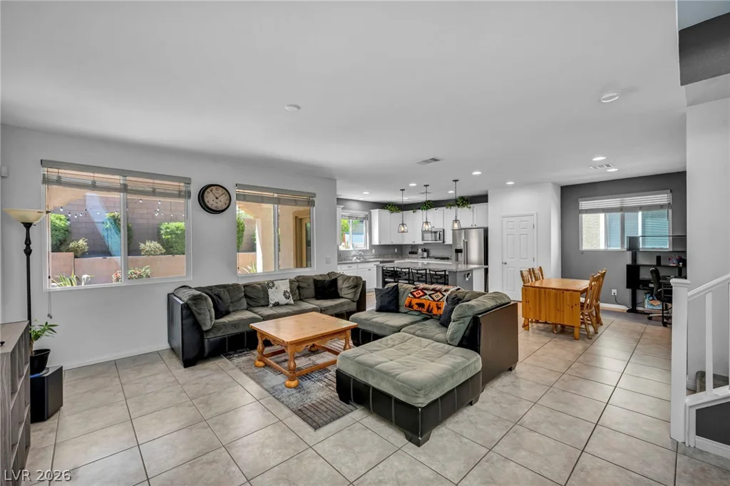 8049 Tank Loop, Las Vegas, NV 89166
