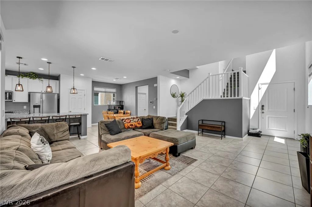 8049 Tank Loop, Las Vegas, NV 89166
