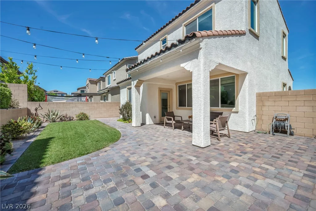 8049 Tank Loop, Las Vegas, NV 89166