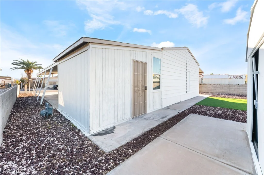 3361 Gulf Shores, Las Vegas, NV 89122