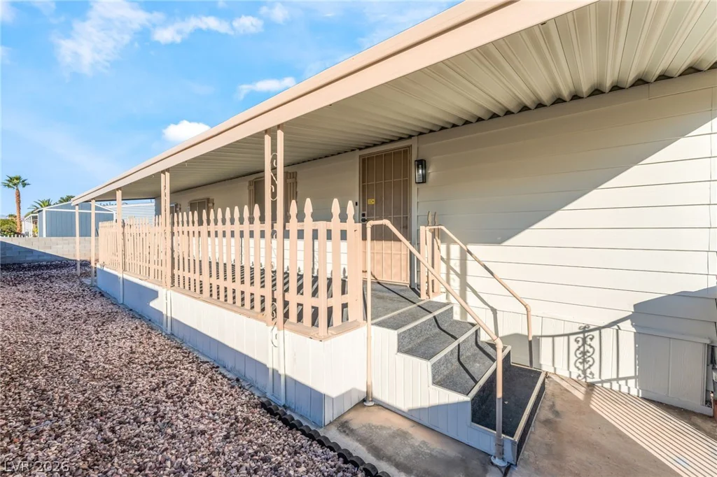 3361 Gulf Shores, Las Vegas, NV 89122